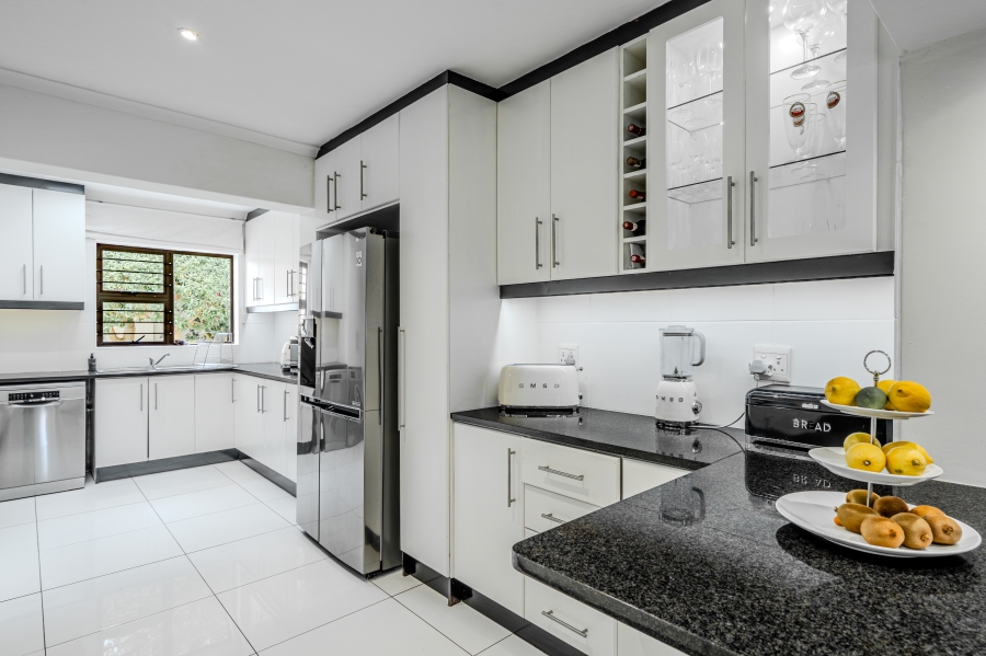 3 Bedroom Property for Sale in Camps Bay Western Cape